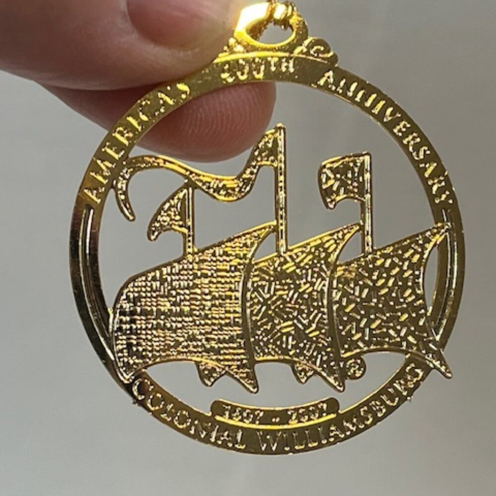 Colonial Williamsburg America's 400th Anniversary Christmas Brass Ornament 2007